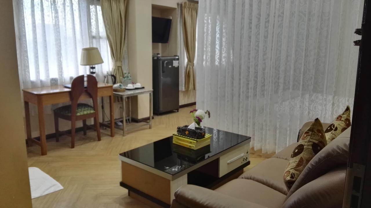 יאנגון Royal Khattar Hotel חדר תמונה