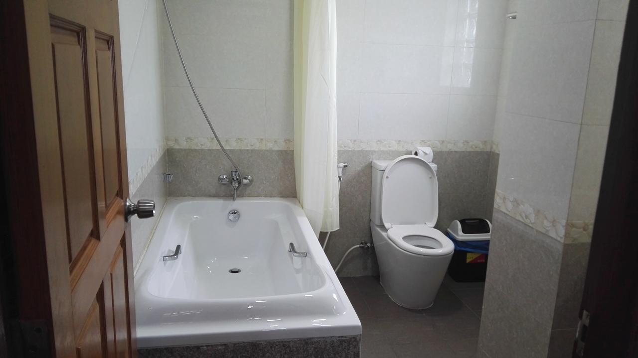 יאנגון Royal Khattar Hotel מראה חיצוני תמונה